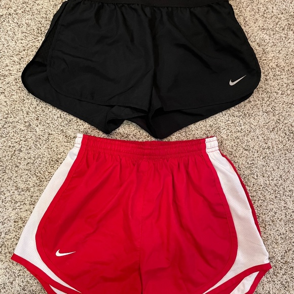 Nike Bundle - Picture 2 of 2